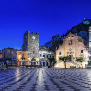Taormina piazza Umberto