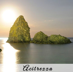 Faraglioni di Acitrezza